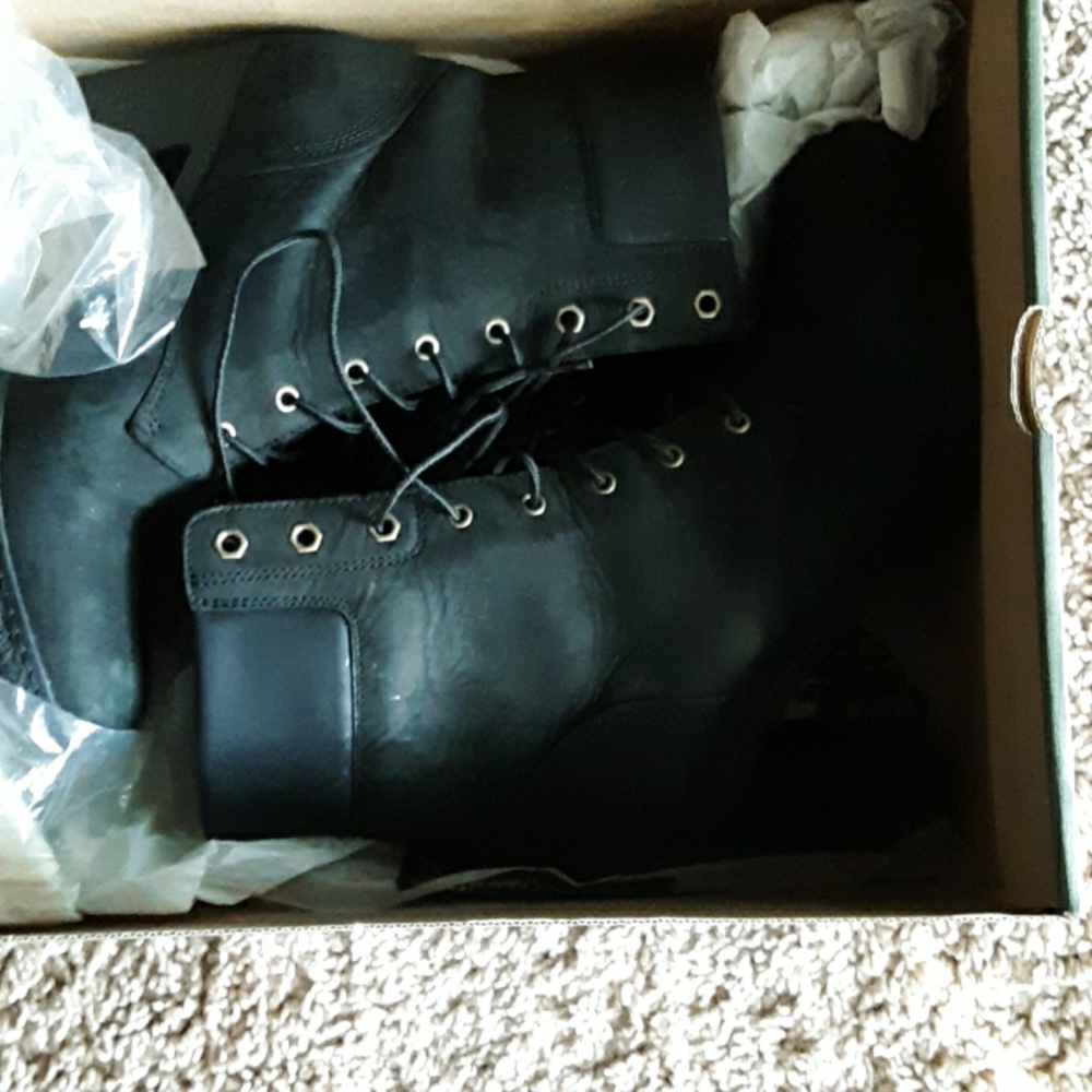 Timberland - Picture 2 of 8